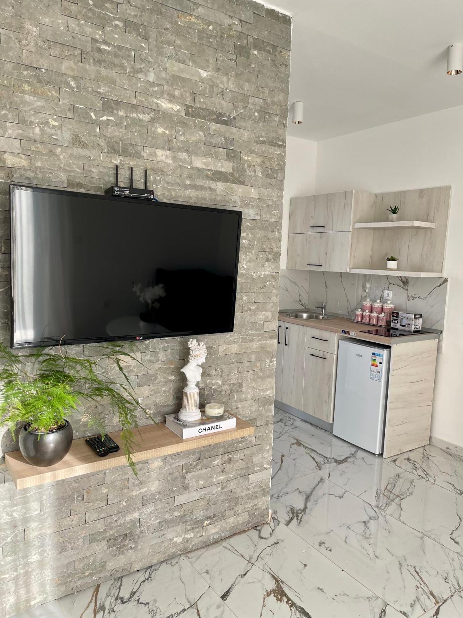 Mar Nero Apartments Bregvija エクステリア 写真